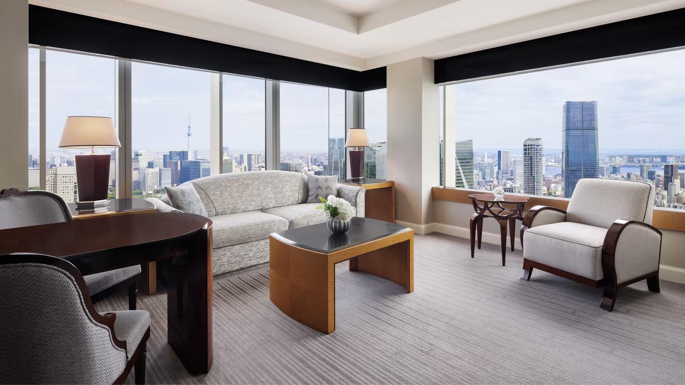 东京丽思卡尔顿酒店外观图